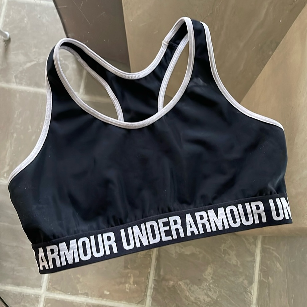 Under Armour, S, pull on, Size and fabric care tags are missing, comfort +.